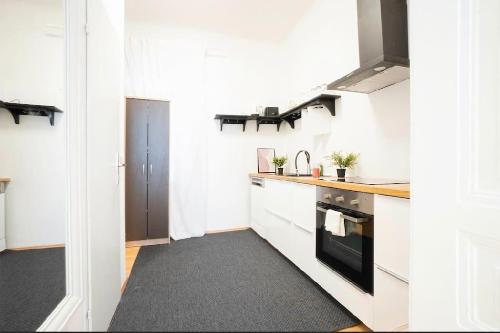Cozy Flat - 10Min To City Center ! Wenen Buitenkant foto